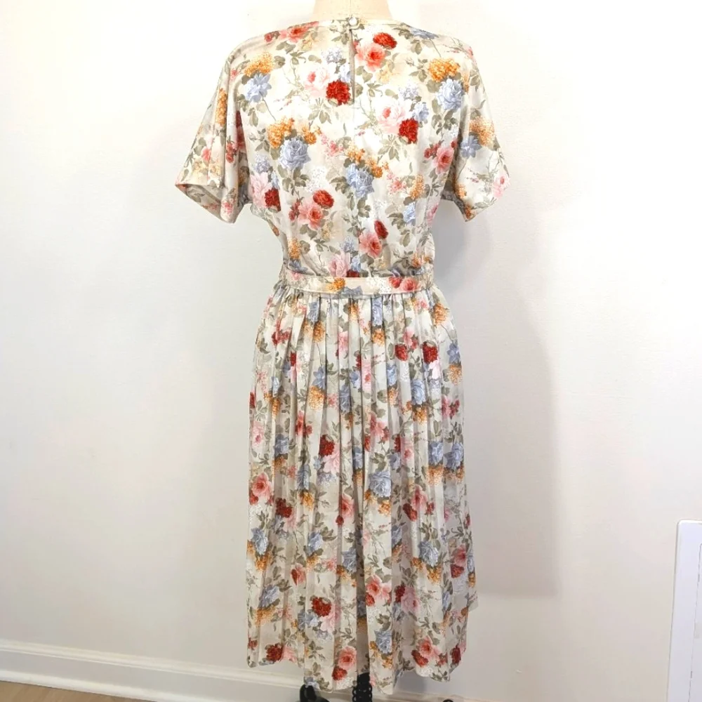 Vintage silky poly earthy floral, modest slip on day dress W matching belt. 12P